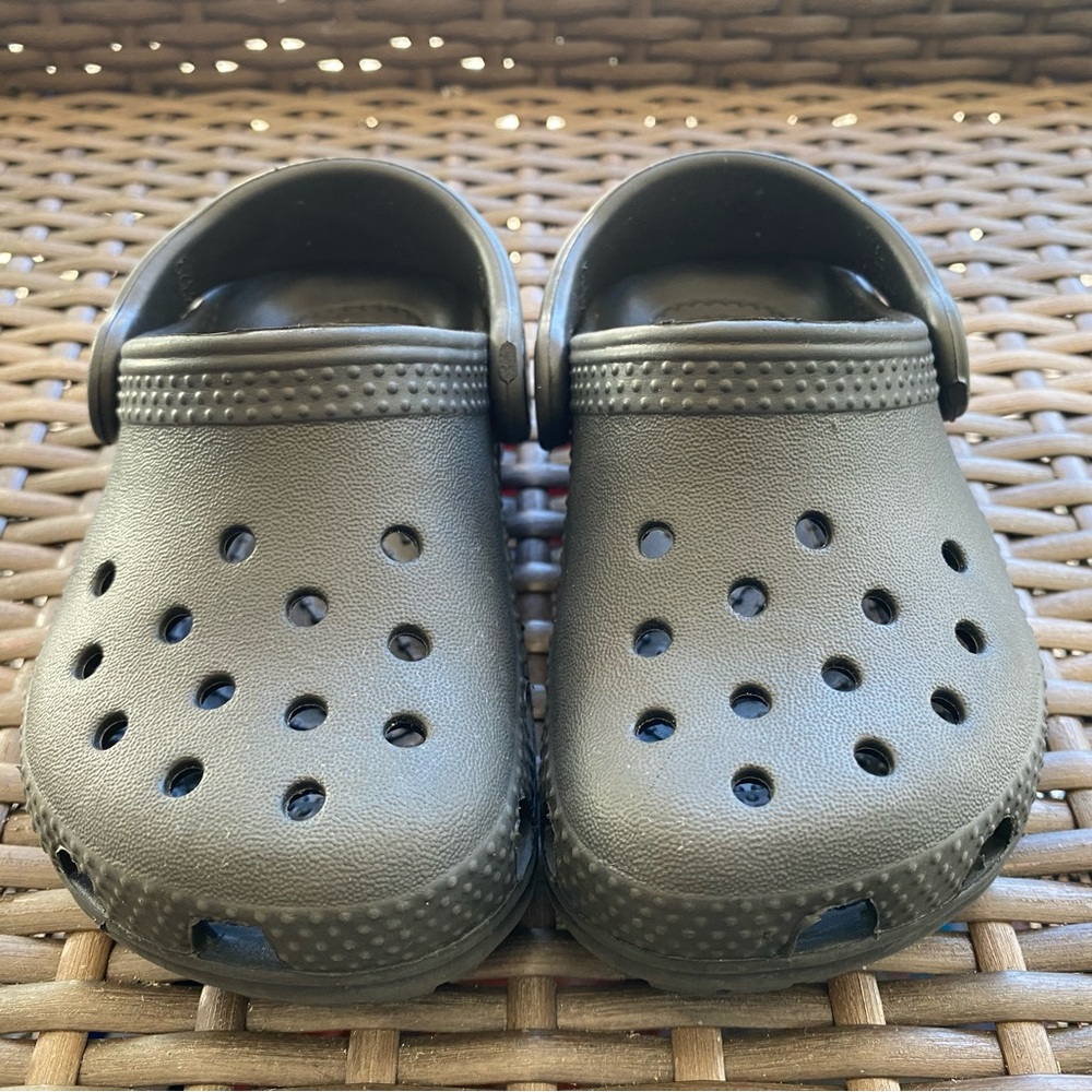 Crocs Black 6C